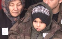 CELALETTIN LEKESIZ - Şehit Babasını Böyle Uğurladı