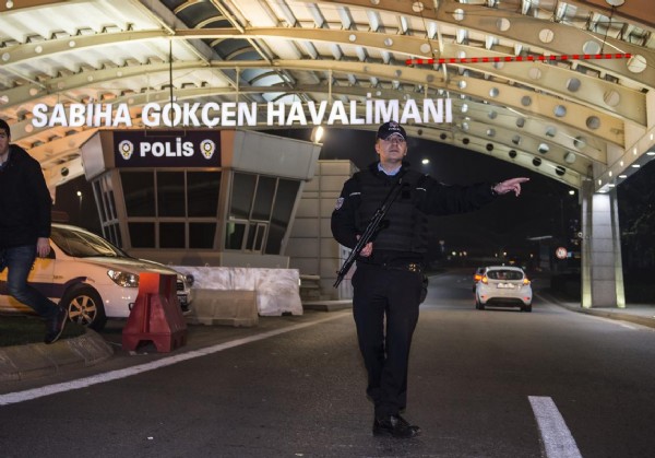 Sabiha Gökçen'de patlama: 1 ölü