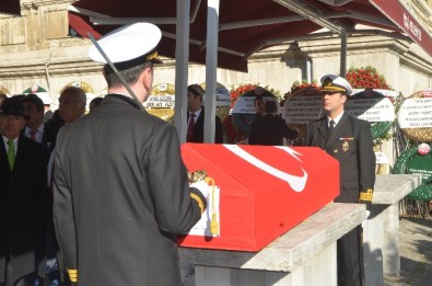 12 Eylül'ün Başbakanı Son Yolculuğuna Uğurlandı