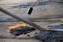 ODABAŞı - Eksi 15 Derecede Pürmüzle Asfaltlama Çalışması