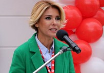 GÜLBEN ERGEN - Gülben Ergen O Görüntülere İsyan Etti