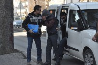 Önce Soydu Sonra Partonuyla Hırsızı Aradı