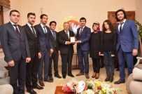 SÜLEYMAN KAHRAMAN - Üniversiteliler, Vali Kahraman'ı Yılın Vali Babası Seçti