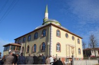 HÜSEYIN CAN - Yapraklı Camisi İbadete Açıldı