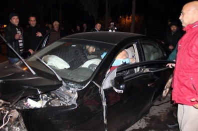 Yola Dökülen Yağ, Kazaya Neden Oldu Açıklaması 3 Yaralı