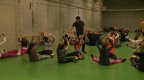 KİLO KONTROLÜ - Beyoğlu'nda Kış Spor Okulları Sezonu Başladı