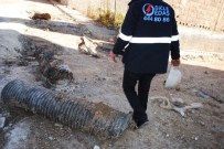 ÖLÜM TEHLİKESİ - Dicle EDAŞ Ekipleri Patlayıcının Üzerinden Geçti