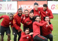 WESLEY SNEIJDER - Galatasaray'da 4 Oyuncu Takıma Döndü