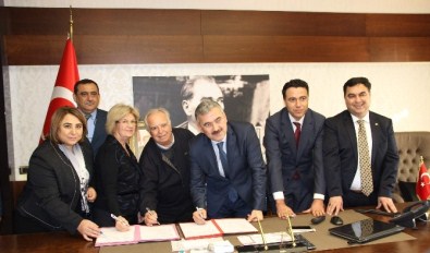 Köşklü Hayırseverden Anlamlı Bağış