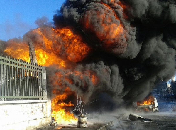 Rus uçakları hastaneleri ve camiyi bombaladı: 40 ölü