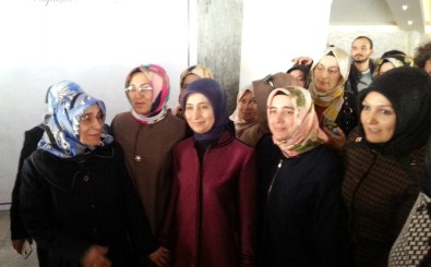 Davutoğlu'na Sevgi Seli