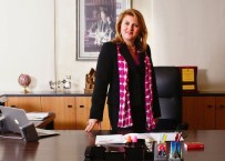 İSTANBUL KÜLTÜR ÜNIVERSITESI - Eğitime Kadın Eli Değerse