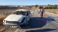 Kadirli'de Trafik Kazası Açıklaması 2 Yaralı