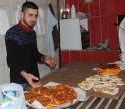 EL YAPIMI BOMBA - Bombaya Tekme Atan Adanalı Genç Konuştu