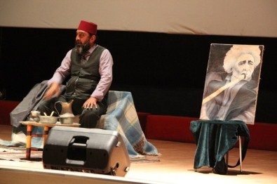 'Safahat' Adlı Tiyatro Oyunu Sinop'ta