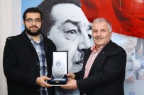 NUMAN ŞEKER - Bursa'da 'Unutamadığım Öğretmenim' Anı Yarışmasının Kazananları Ödüllerini Aldı