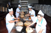 SEMERKANT - Semerkand Vakfı Gaziantep Şubesi'nden 15 Ton UN Yardımı