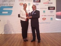 SALTUKOVA - Başkan Güneş'e Yılın Yerel Yöneticisi Ödülü Verildi