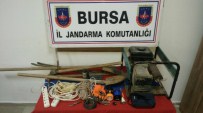 ELEKTRİK KABLOSU - Bursa'da Kaçak Define Avcılarına Suçüstü
