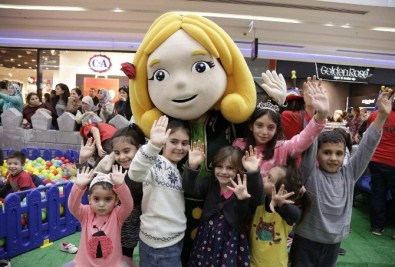 ECE Ve Efe AVM Turunda