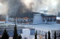 Fabrika Yangını 20 Saattir Söndürülemiyor