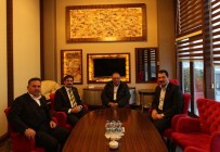 SELAHATTİN AYDIN - Genel Başkan Yardımcısı Üstün, İşadamı Orhan Kocabıyık'la Sakaryaspor'u Konuştu