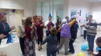 PSİKİYATRİ UZMANI - Hastalar Yılbaşını Erken Kutladı