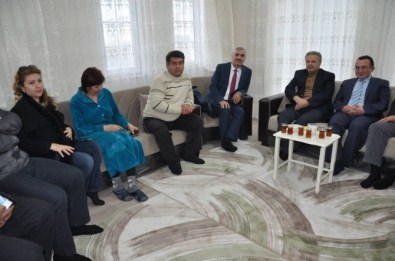 Vali Kahraman Ahıska Türklerinin Misafiri Oldu