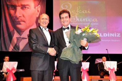 Beylikdüzülüler Zekai Tunca Şarkılarıyla Mest Oldu