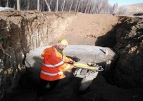 KALENDER - İşçiler Toprak Altında Kaldı Açıklaması 3 Ölü
