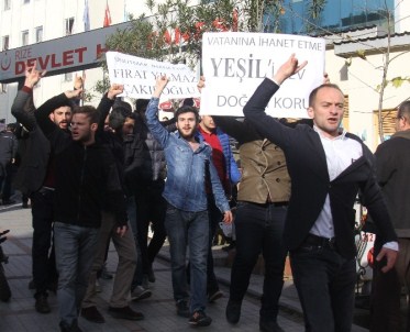 Rize'de KESK'in Basın Açıklamasına Yumurtalı Protesto