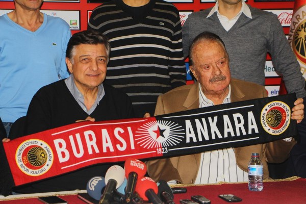 Gençlerbirliği, Yılmaz Vural ile yollarını ayırdı