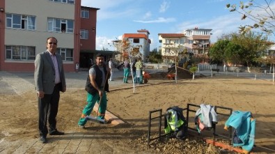 Burhaniye Bahçelievler Okulunda İmece Güzelliği