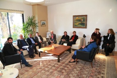 Mülteci Ve Sığınmacıların Sorunlarını Araştırma Komisyonu'ndan Belediyeye Ziyaret