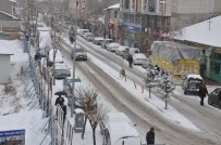 Patnos'ta 90 Köy Yolu Ulaşıma Kapandı