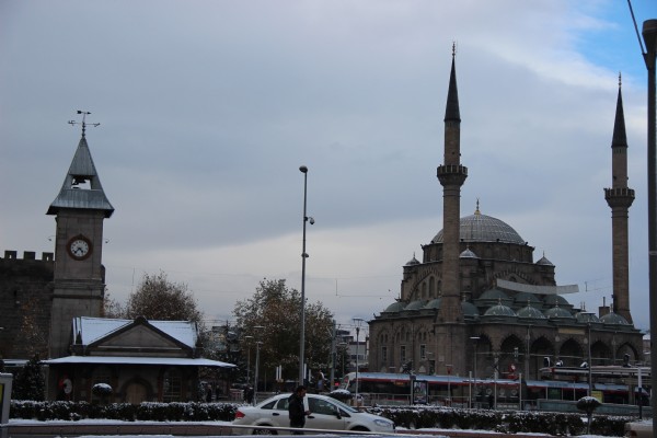 4.35'İ gösterirken dondu!