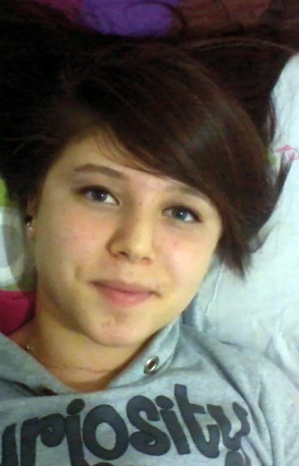 Cani baba kızını önce bıçakladı sonra boğdu