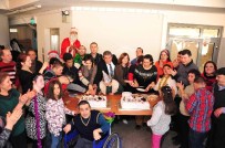 ÇALKAYA - Balçova'da Engelli Vatandaşlar İçin Yeni Yıl Eğlencesi