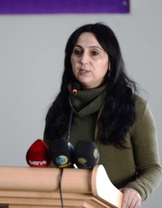 Figen Yüksekdağ Van'da