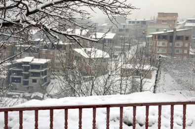 Hakkari'de Okullar Tatil Edildi