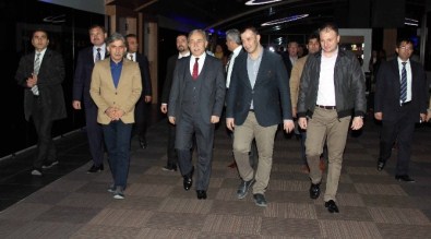 Adana Protokolü 'Ertuğrul 1890'I' İzledi