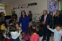 YILBAŞI HEDİYELERİ - Çiğli Belediyesinden Çocuklara Yılbaşı Eğlencesi