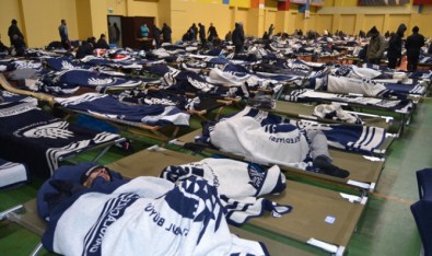 İstanbul'da Sokakta Yaşayanlar Unutulmadı