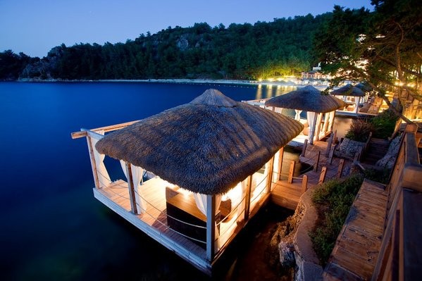 Zekeriya Öz'ün 5 yıldızlı Koza Holding tatili