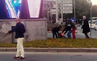 Bir tarafta yakma girişimi, diğer tarafta dayak!