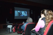 ZİHİNSEL ENGELLİ ÇOCUKLAR - Büyükşehir Belediyesi'nden Engelliler İçin 'Engelsiz Film' Gösterimi