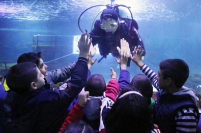 İşitme Engelliler Sualtı Dünyası'nda