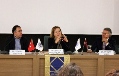 Kentin Serüveni'nde Mimari Ve Turizm Konuşuldu