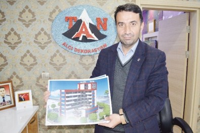 Otel Yapmak İçin Kolları Sıvayan İşadamı Tan;