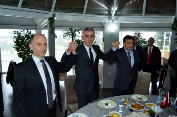 Trabzonspor'da başkan adayları buluştu